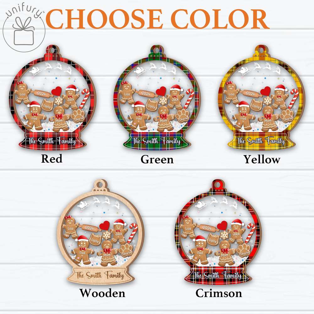 Personalized Shaker Ornament With Gingerbread Family and Pets - 4D Shake Ornament