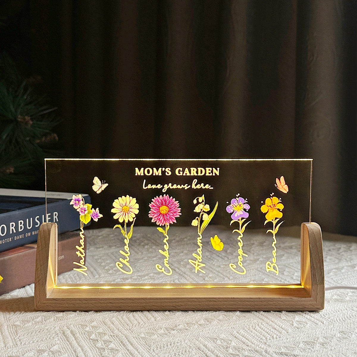 Custom Mom's Garden Birth Flower LED Night Light - Gift For Mom, Mother's Day Gift