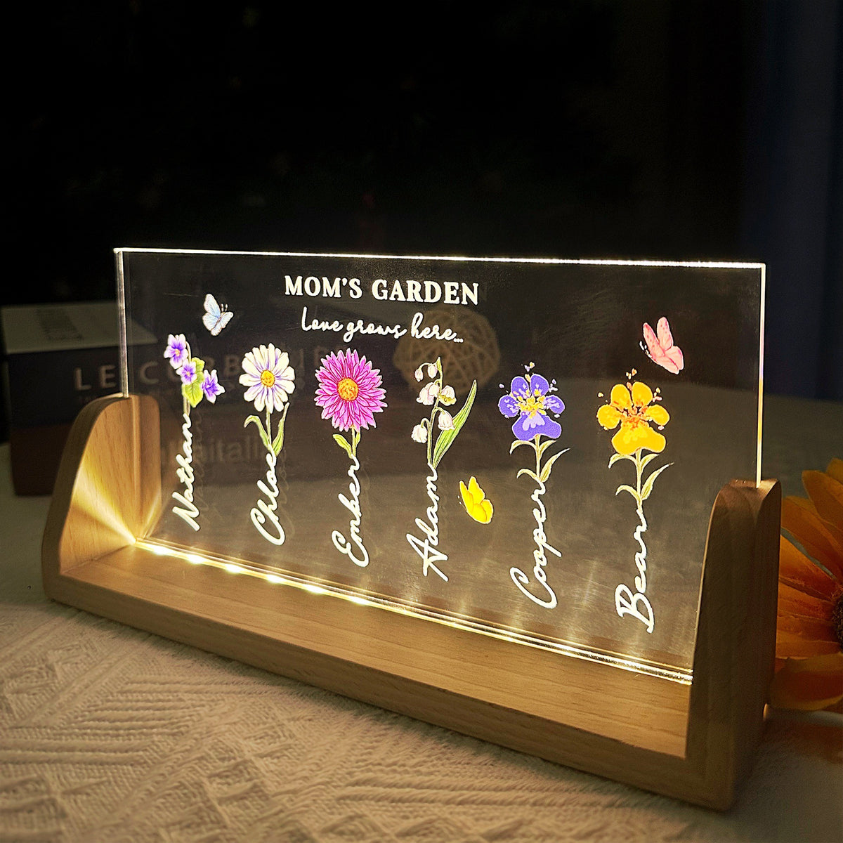 Custom Mom's Garden Birth Flower LED Night Light - Gift For Mom, Mother's Day Gift